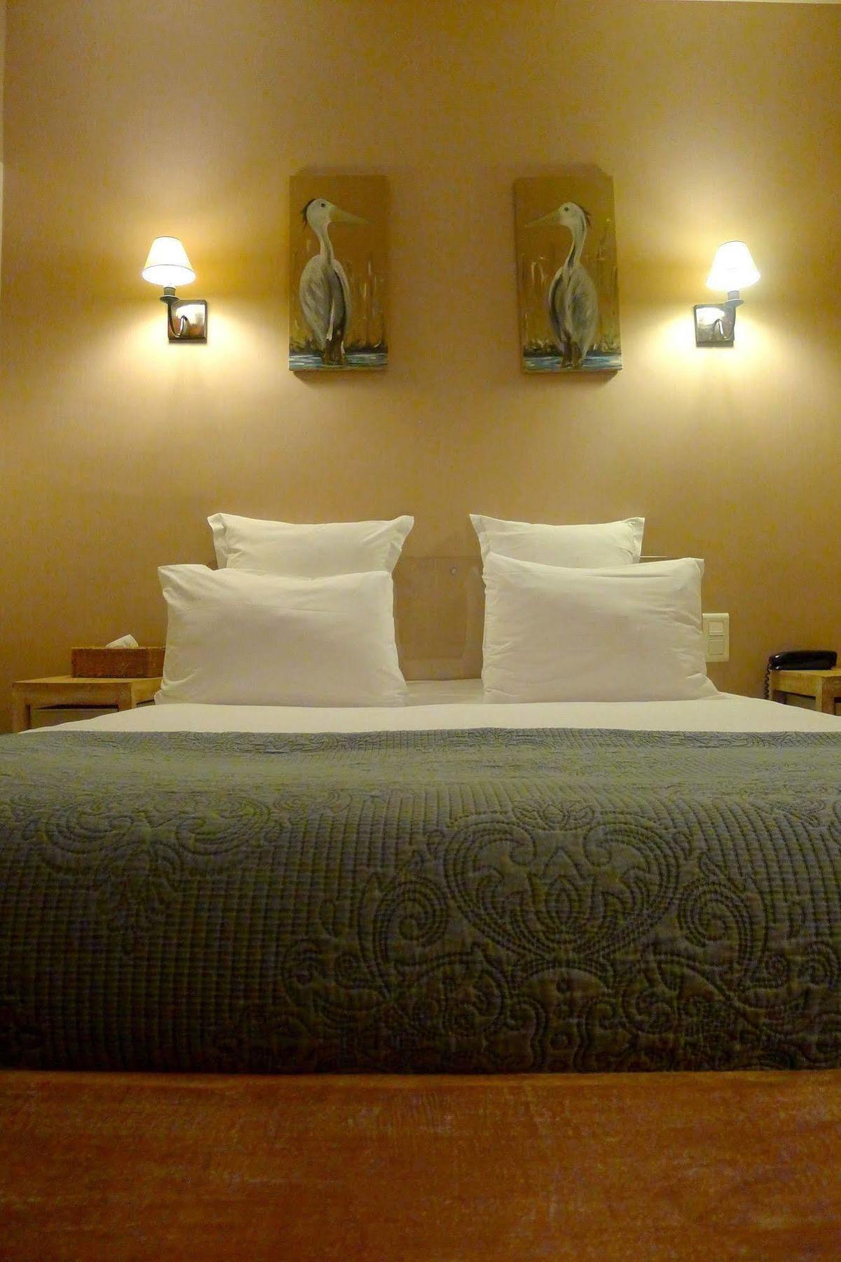 Cit'Hotel Des Messageries Сент Екстер'єр фото